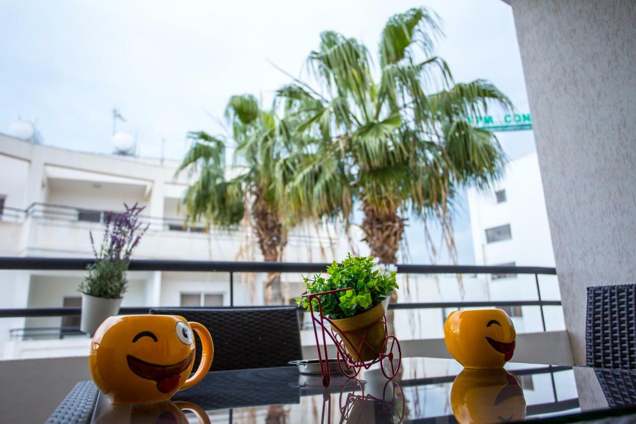 Yippee! Apartments I Town Center Larnaca Extérieur photo